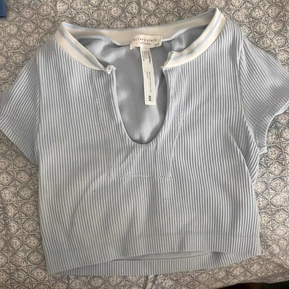 ALTAR’D STATE., size xs/s brand new never worn very good condition.